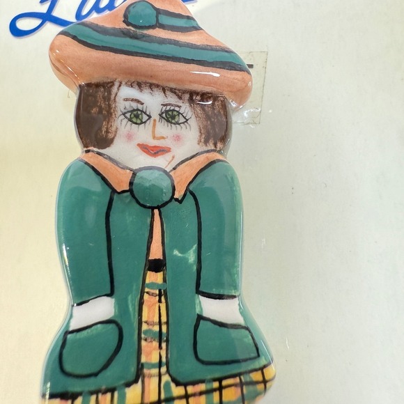 Ganz Susan Paley Lady Pin Tammy  Hand Painted Ceramic Figurine Brooch Green - Picture 7 of 11